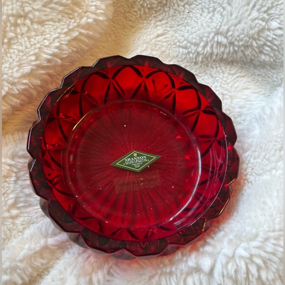 Shannon Ruby Red Glass Lead Crystal Hershey Kiss Shaped Covered Candy Dish EUC - Picture 4 of 7